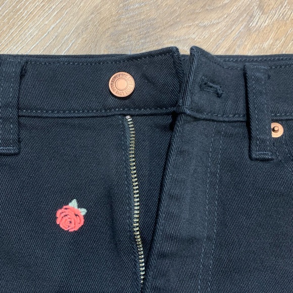 VS PINK Floral Embroidered Denim Shorts - Picture 6 of 8